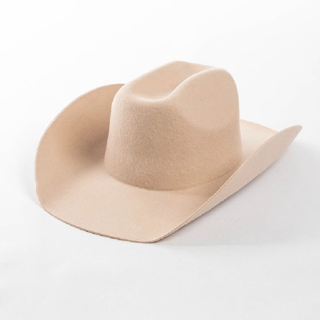 Beige cowboy hat on a white background with 'Apricot' label.